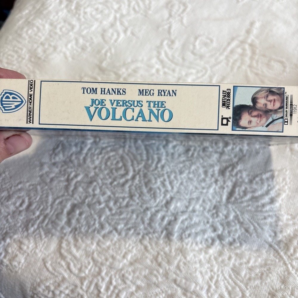 Joe Versus the Volcano (1990) VHS Tom Hanks Comedy Romance Meg Ryan - Picture 3 of 6